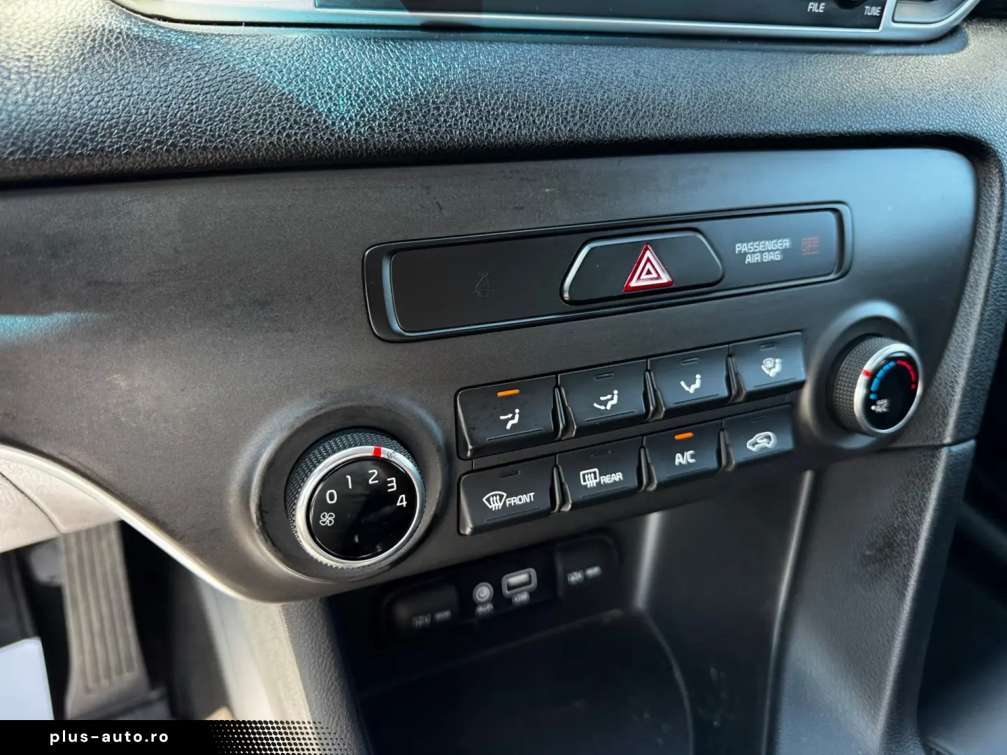 KIA SPORTAGE    2.0 CRDi    AUTOMAT    PIELE