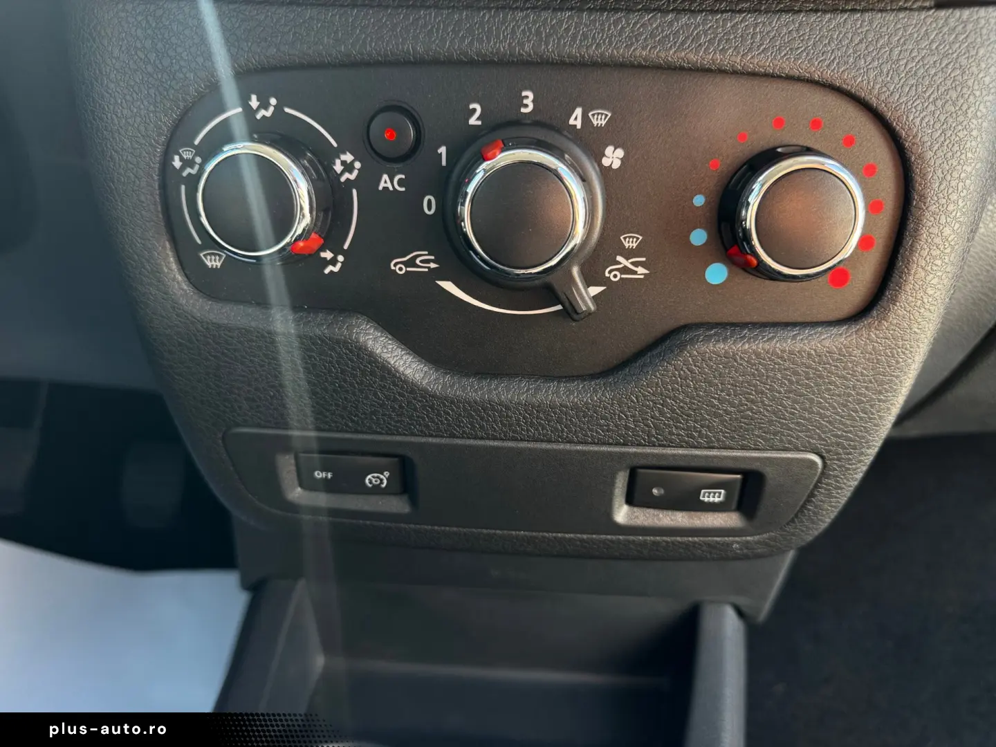 DACIA LODGY    1.5 dCi    7 LOCURI    NAVIGATIE