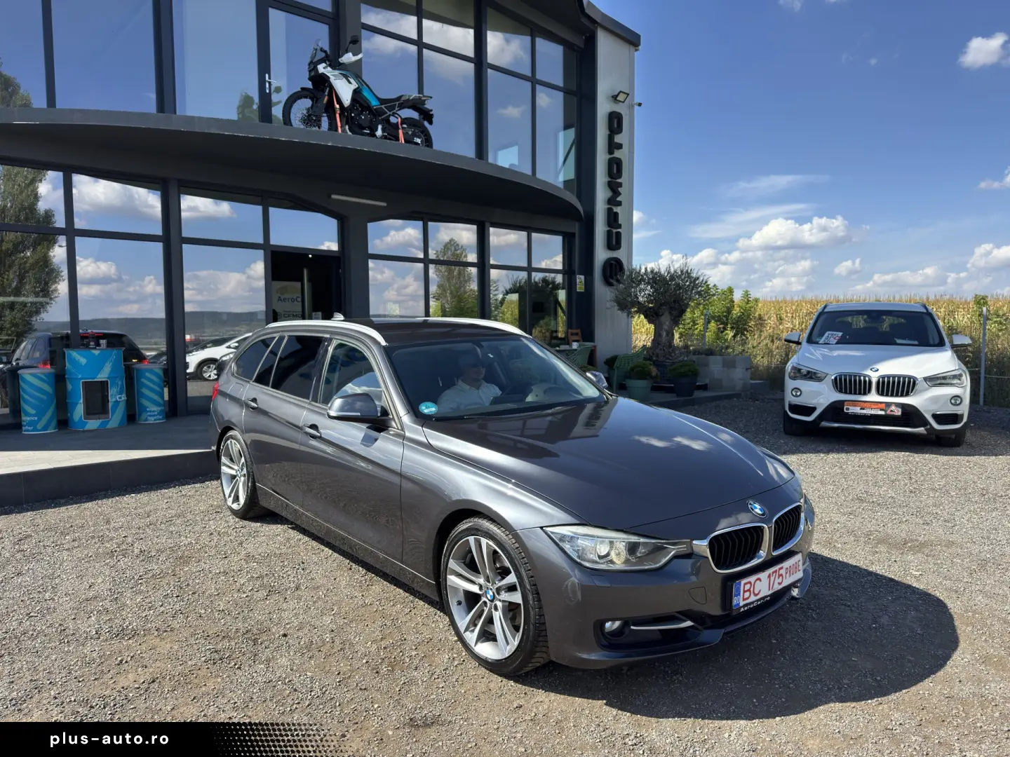 BMW 320i    AUTOMAT    BI-XENON    JANTE R18