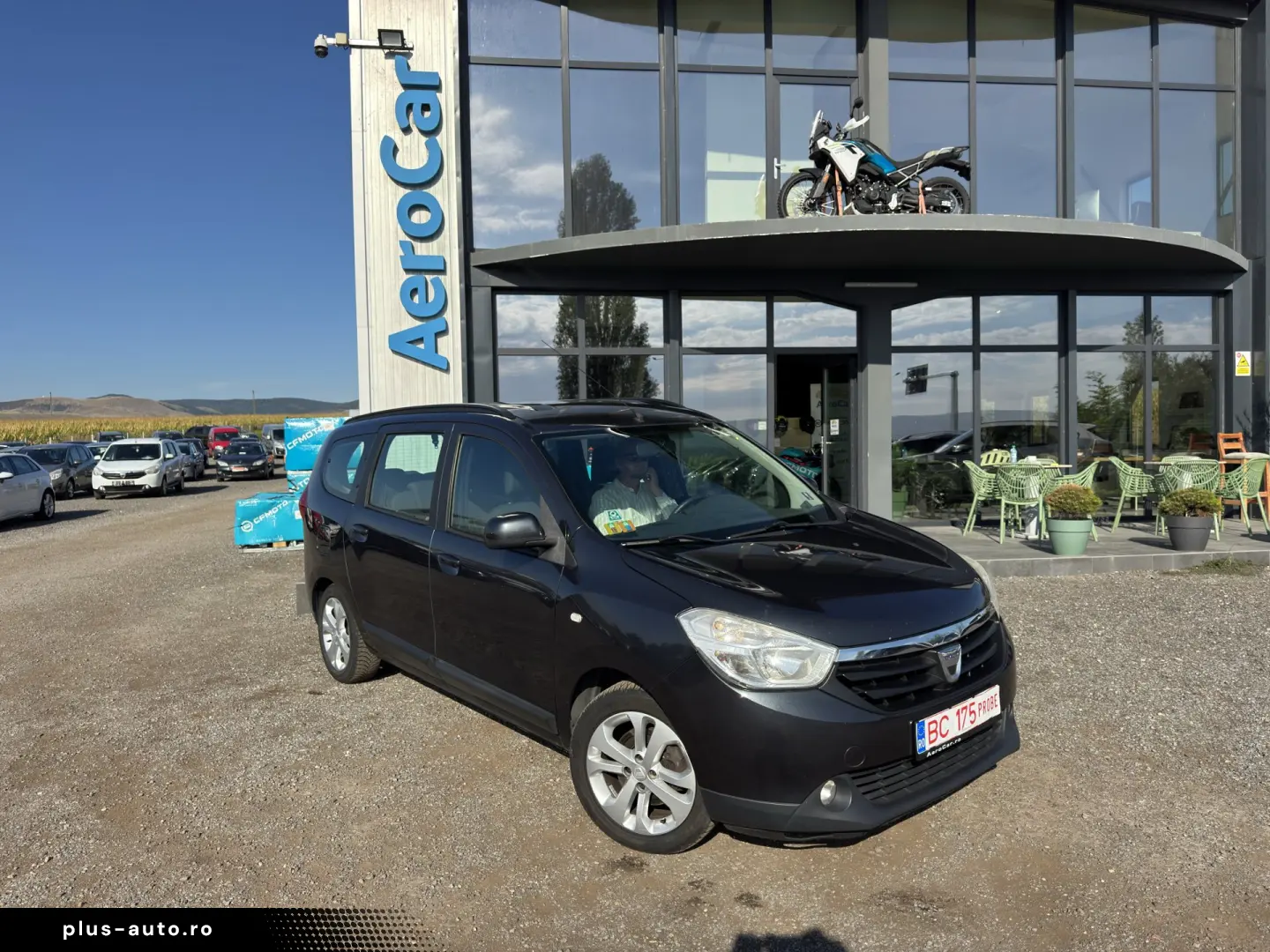 DACIA LODGY    1.2 TCe    7 LOCURI    NAVIGATIE