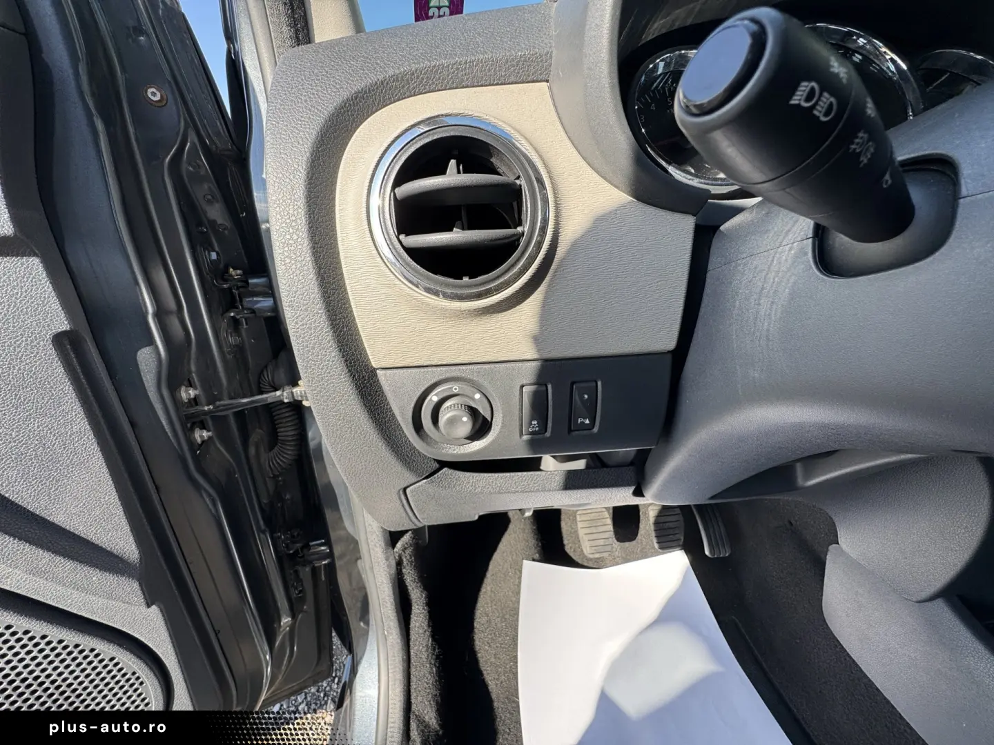 DACIA LODGY    1.2 TCe    7 LOCURI    NAVIGATIE