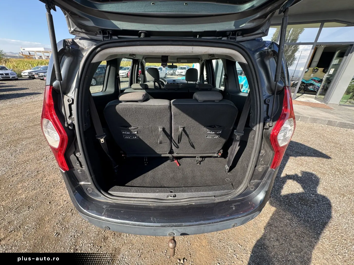 DACIA LODGY    1.2 TCe    7 LOCURI    NAVIGATIE