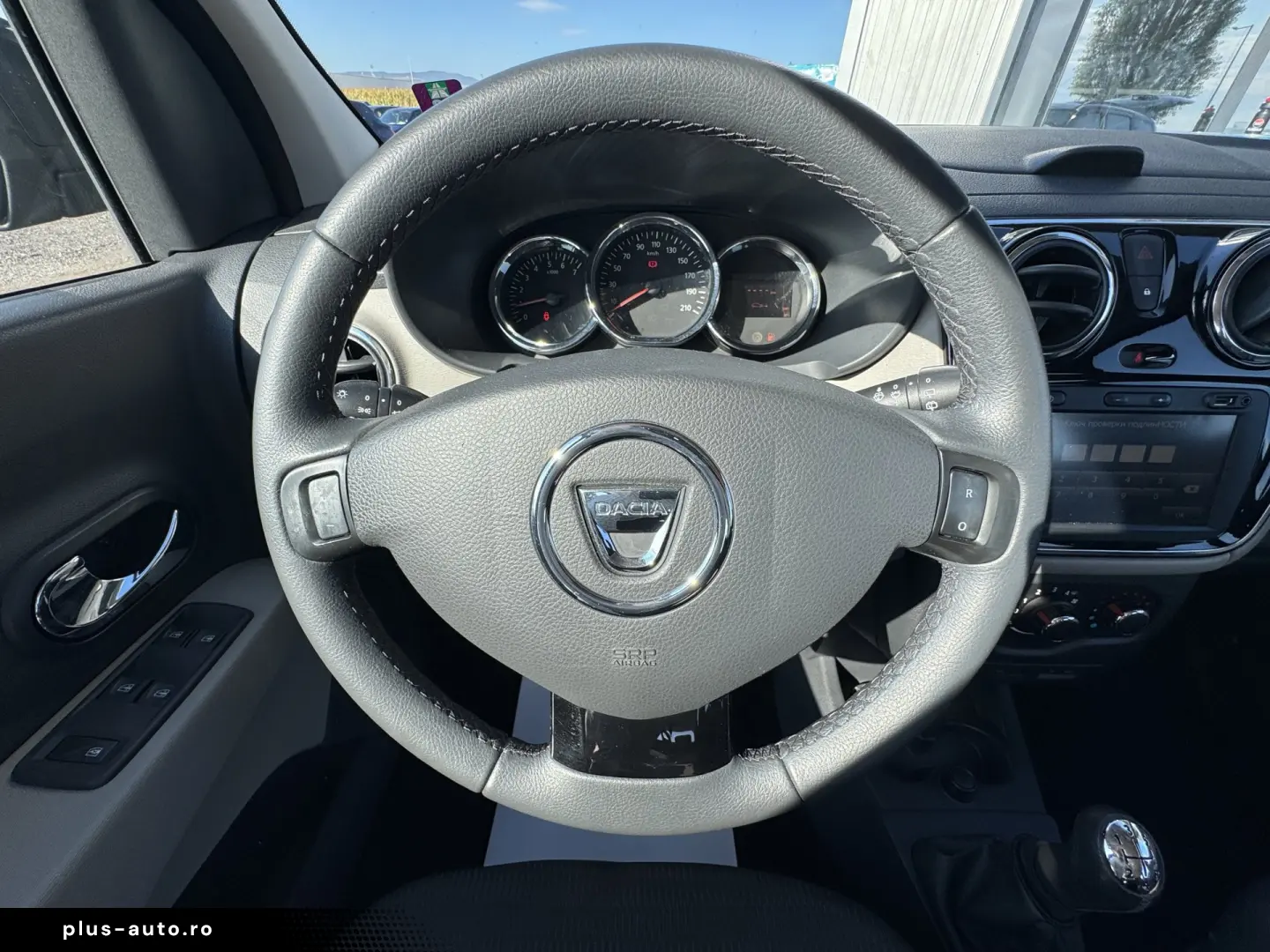 DACIA LODGY    1.2 TCe    7 LOCURI    NAVIGATIE
