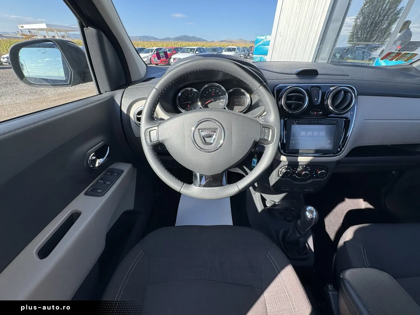 DACIA LODGY    1.2 TCe    7 LOCURI    NAVIGATIE