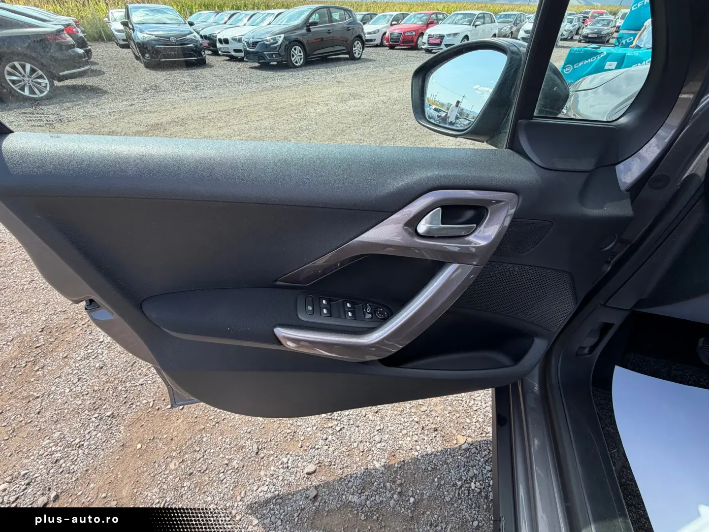 PEUGEOT 2008    AUTOMAT    DUBLU CLIMA    128.000 KM