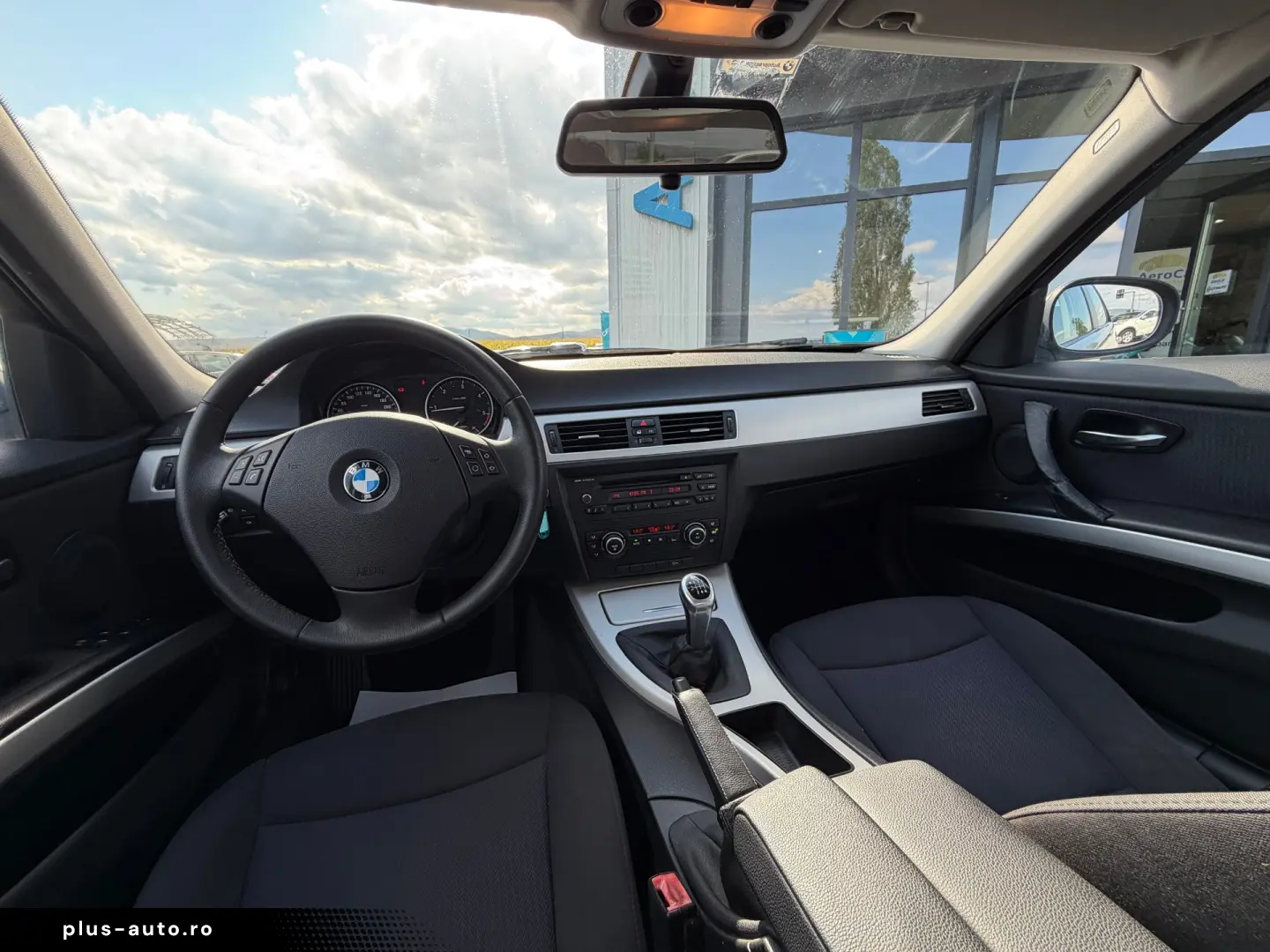 BMW SERIA 3    EURO 5    DUBLU CLIMA