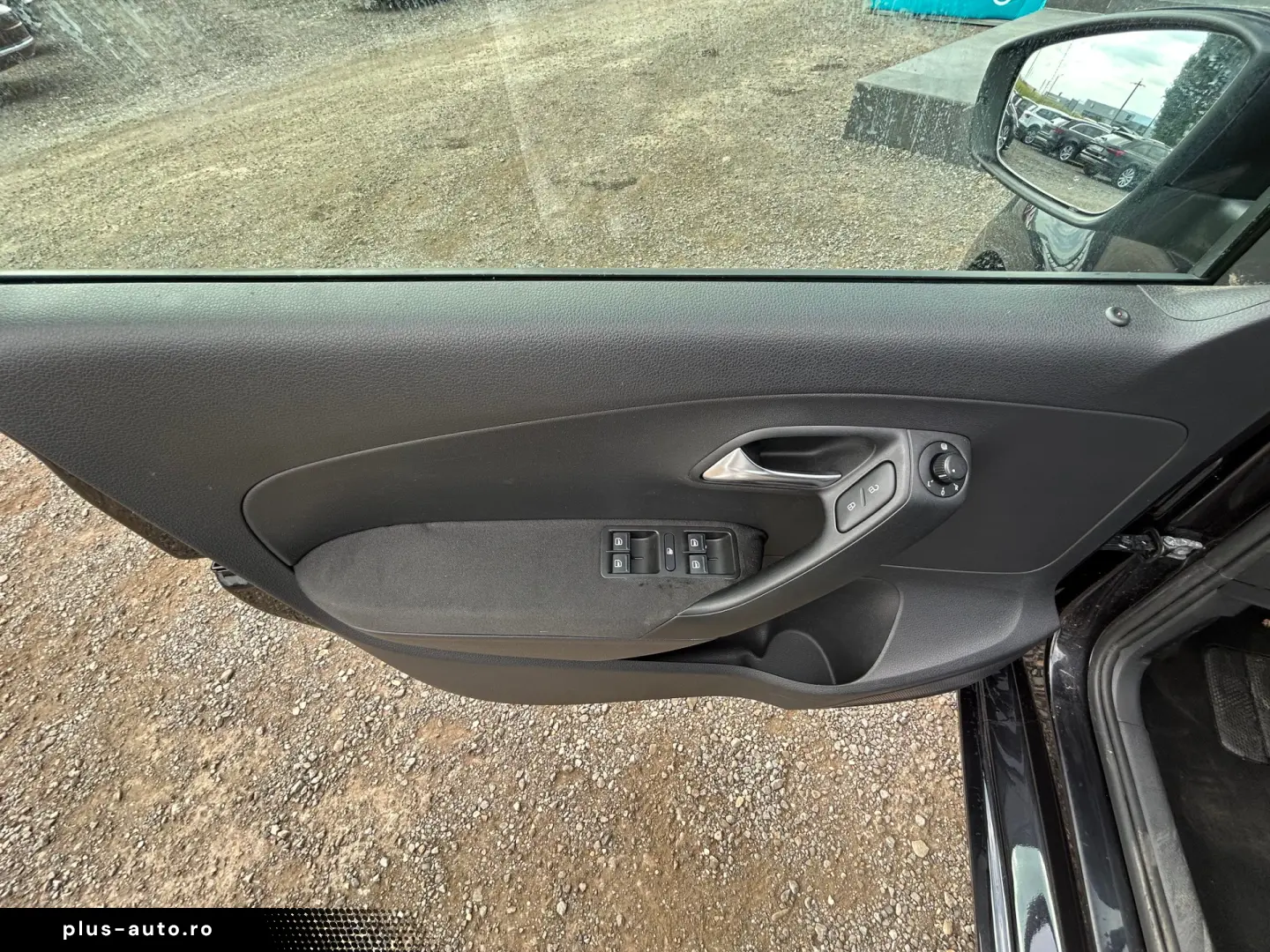 VOLKSWAGEN POLO    1.2 TSI    AER CONDITIONAT