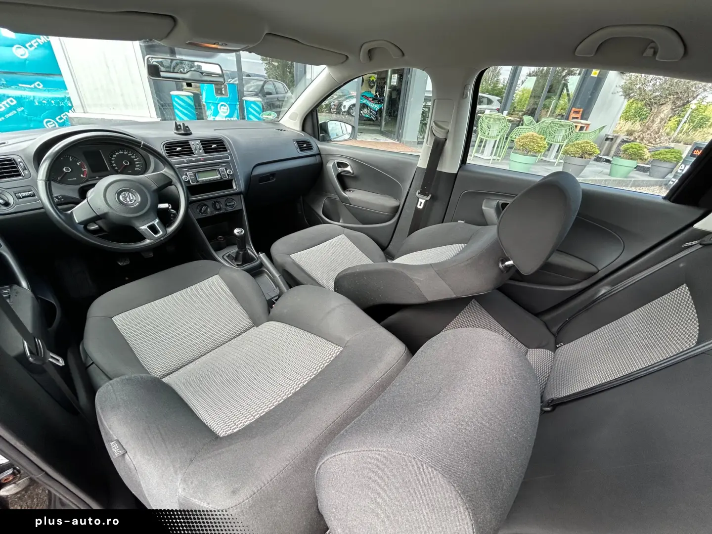VOLKSWAGEN POLO    1.2 TSI    AER CONDITIONAT