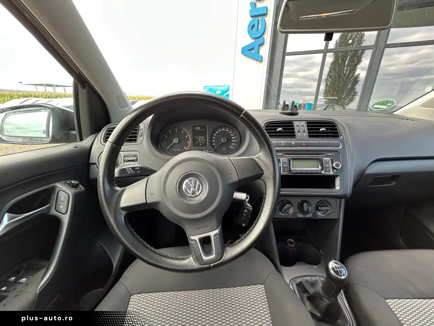 VOLKSWAGEN POLO    1.2 TSI    AER CONDITIONAT
