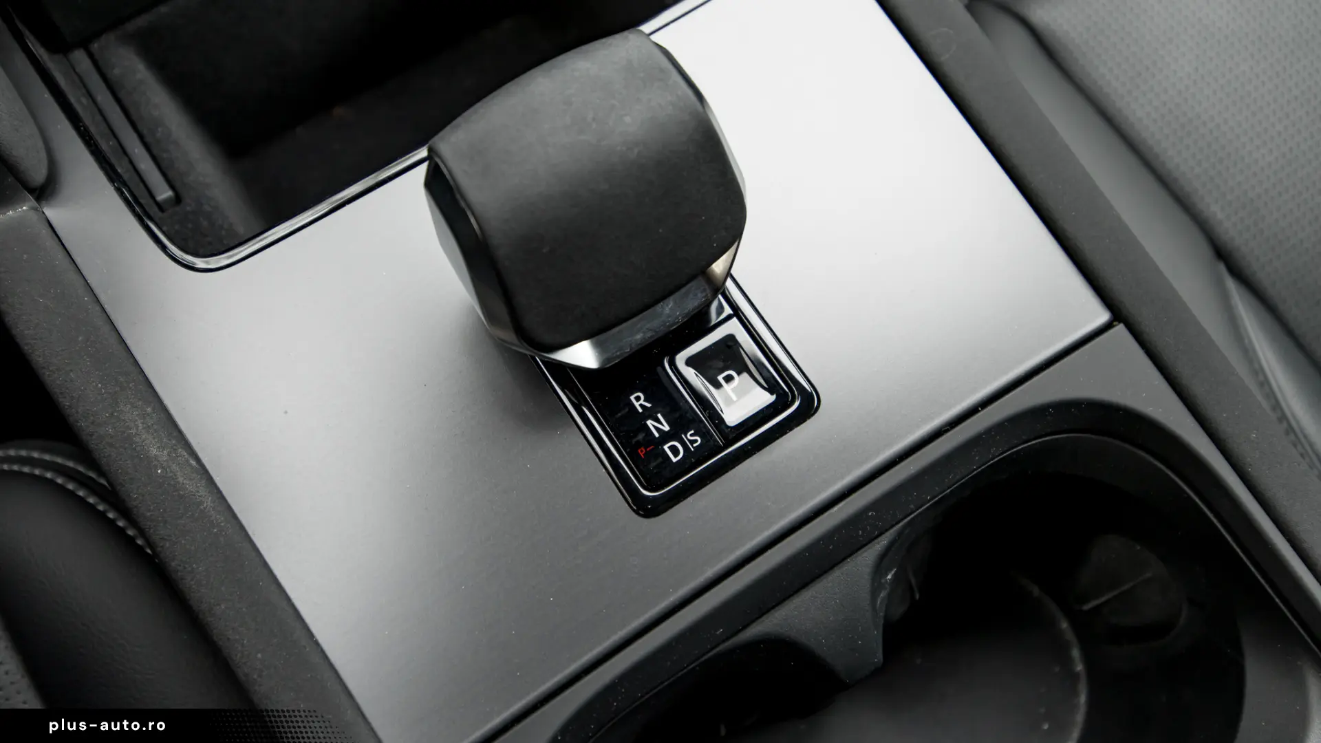 LAND ROVER Discovery Sport 2025 — imagine 26