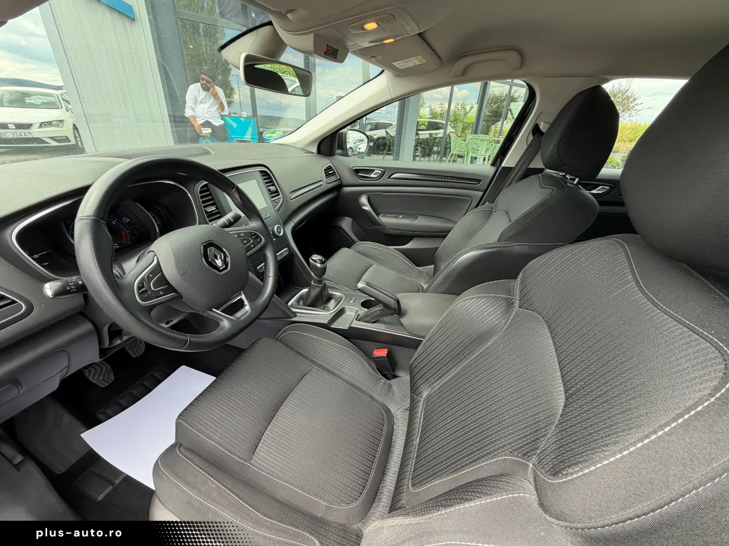 RENAULT MEGANE    1.2 TCe    CEASURI DIGITALE    DUBLU CLIMA