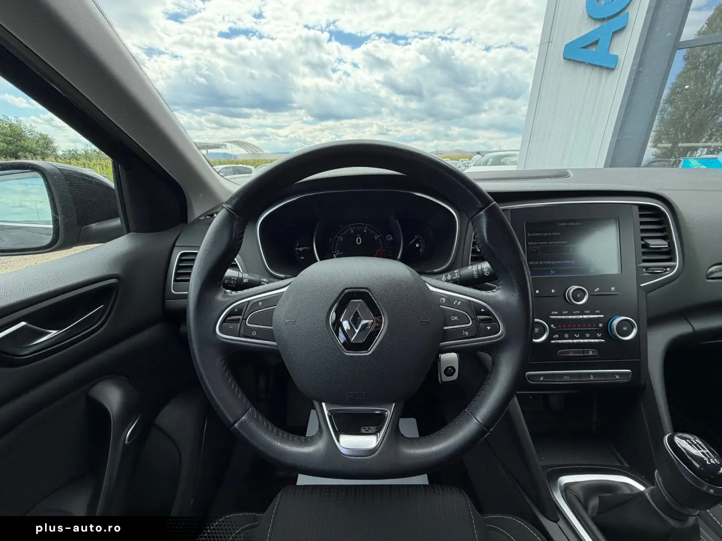 RENAULT MEGANE    1.2 TCe    CEASURI DIGITALE    DUBLU CLIMA