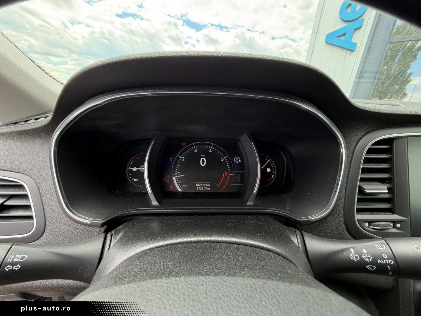 RENAULT MEGANE    1.2 TCe    CEASURI DIGITALE    DUBLU CLIMA