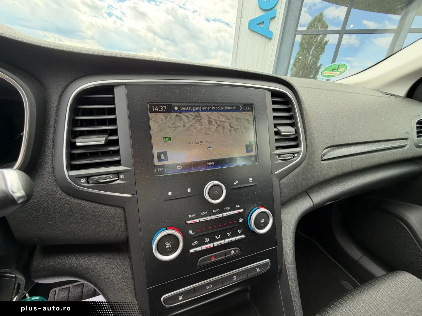 RENAULT MEGANE    1.2 TCe    CEASURI DIGITALE    DUBLU CLIMA