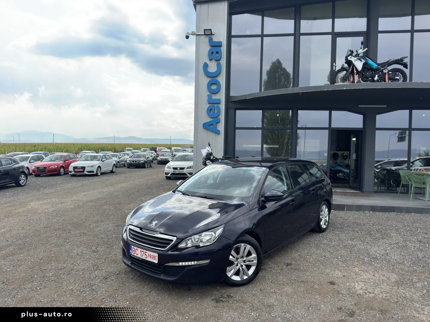 PEUGEOT 308    1.6 Blue-HDi    NAVIGATIE    DUBLU CLIMA
