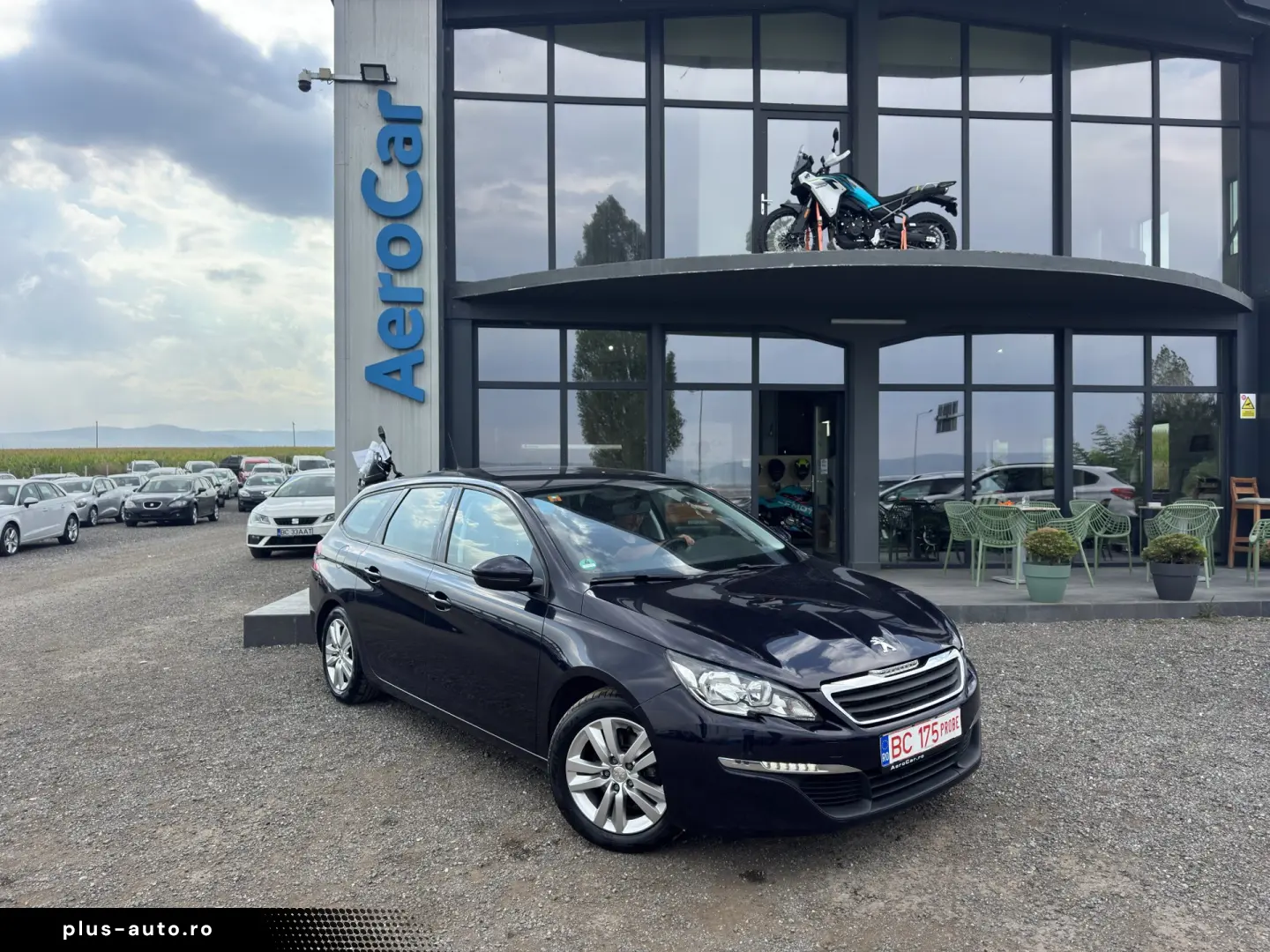 PEUGEOT 308    1.6 Blue-HDi    NAVIGATIE    DUBLU CLIMA