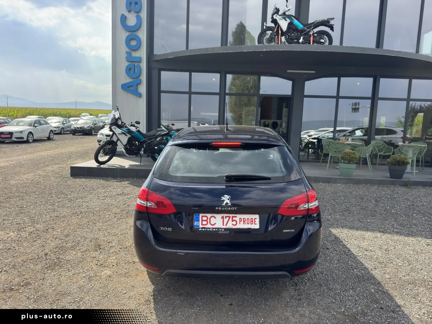 PEUGEOT 308    1.6 Blue-HDi    NAVIGATIE    DUBLU CLIMA