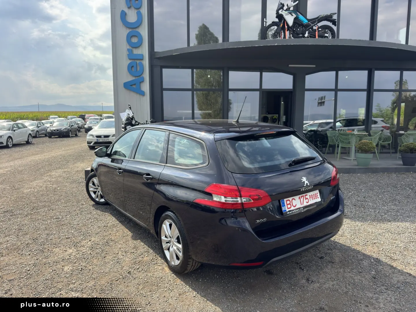 PEUGEOT 308    1.6 Blue-HDi    NAVIGATIE    DUBLU CLIMA
