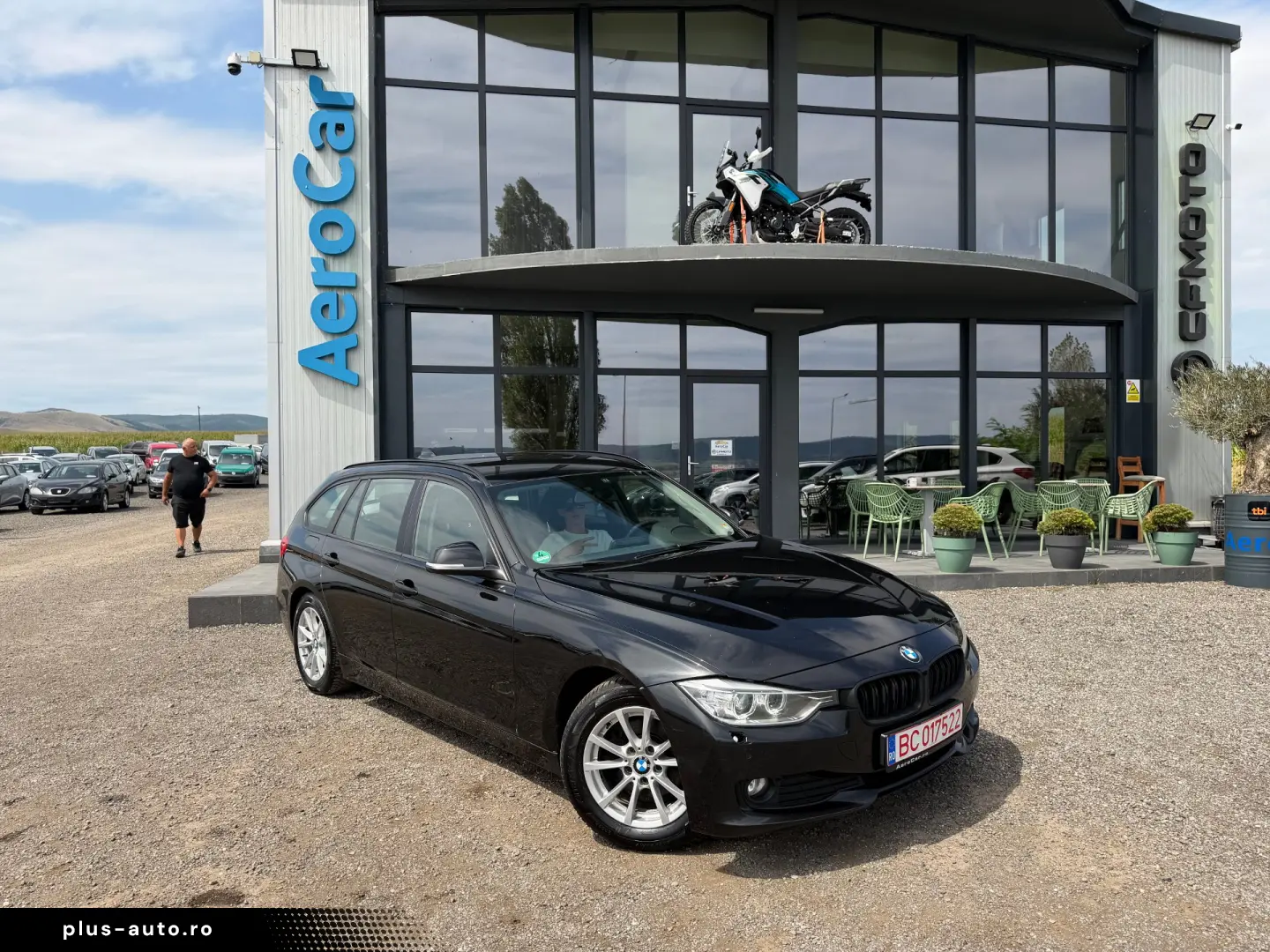BMW 318d    NAVI    DUBLU CLIMA    EURO 5