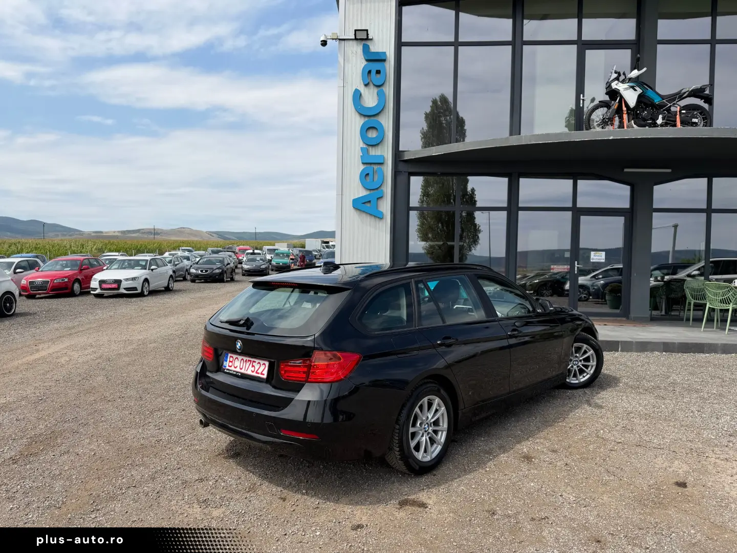 BMW 318d    NAVI    DUBLU CLIMA    EURO 5