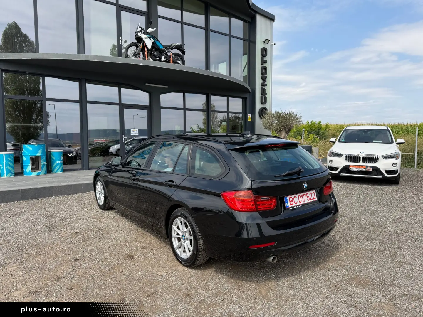 BMW 318d    NAVI    DUBLU CLIMA    EURO 5