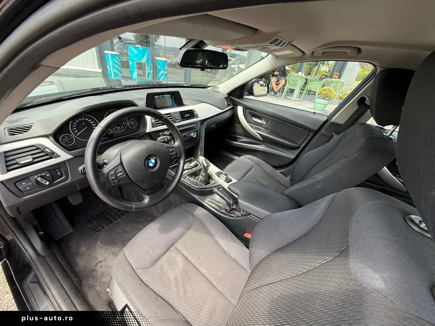BMW 318d    NAVI    DUBLU CLIMA    EURO 5