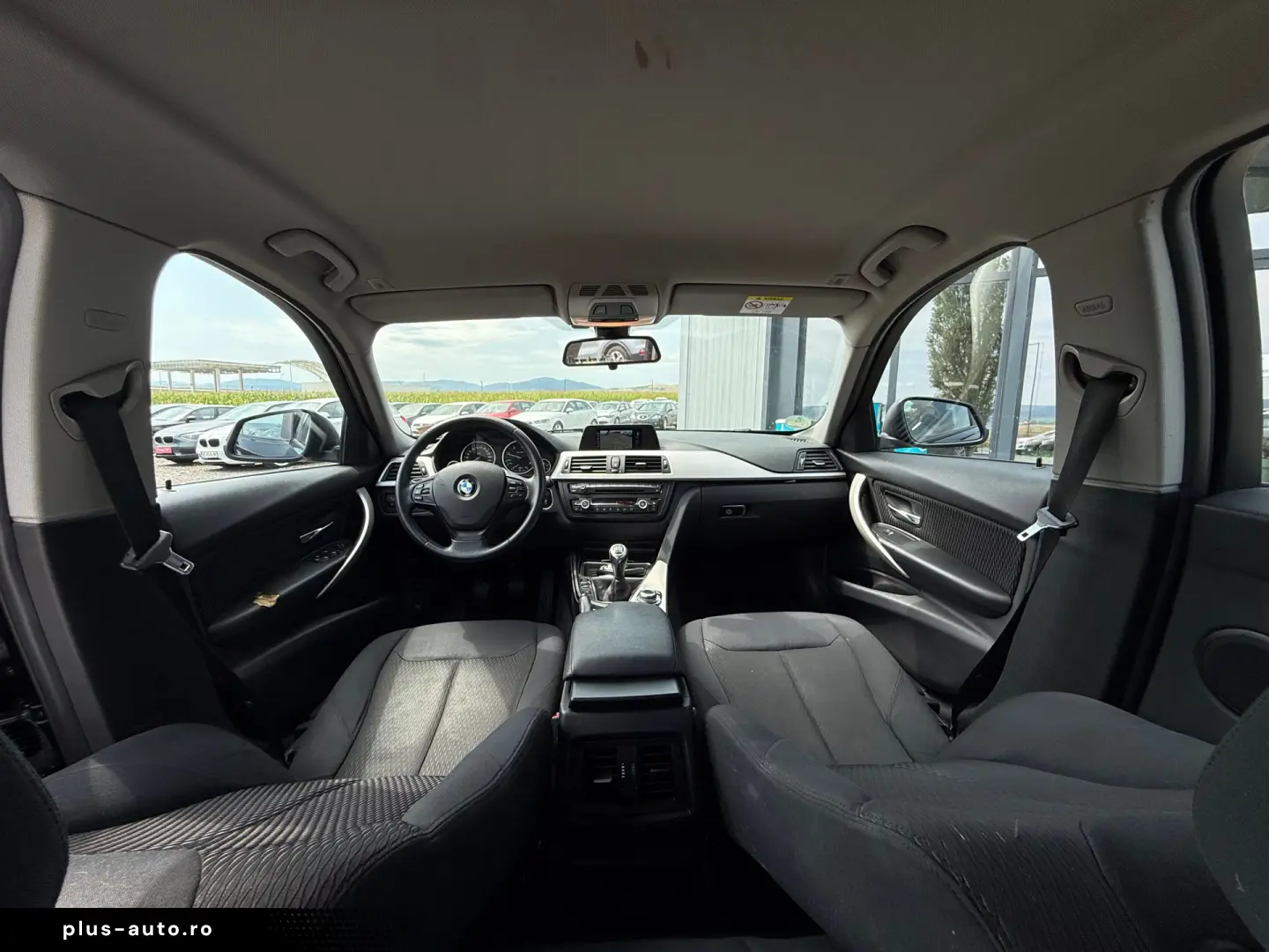 BMW 318d    NAVI    DUBLU CLIMA    EURO 5