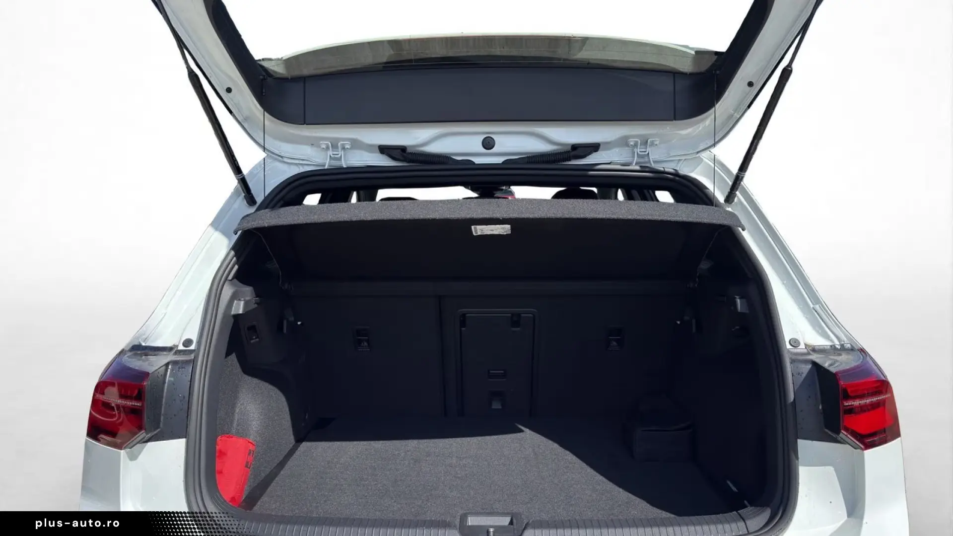 Volkswagen Golf GTD 2.0 DSG  NAVI BLACKSTYLE PANO
