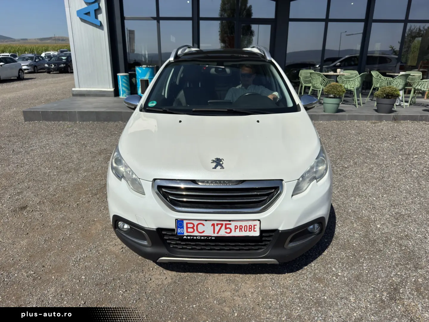 PEUGEOT 2008    1.6 e-HDi    NAVIGATIE    DUBLU CLIMA