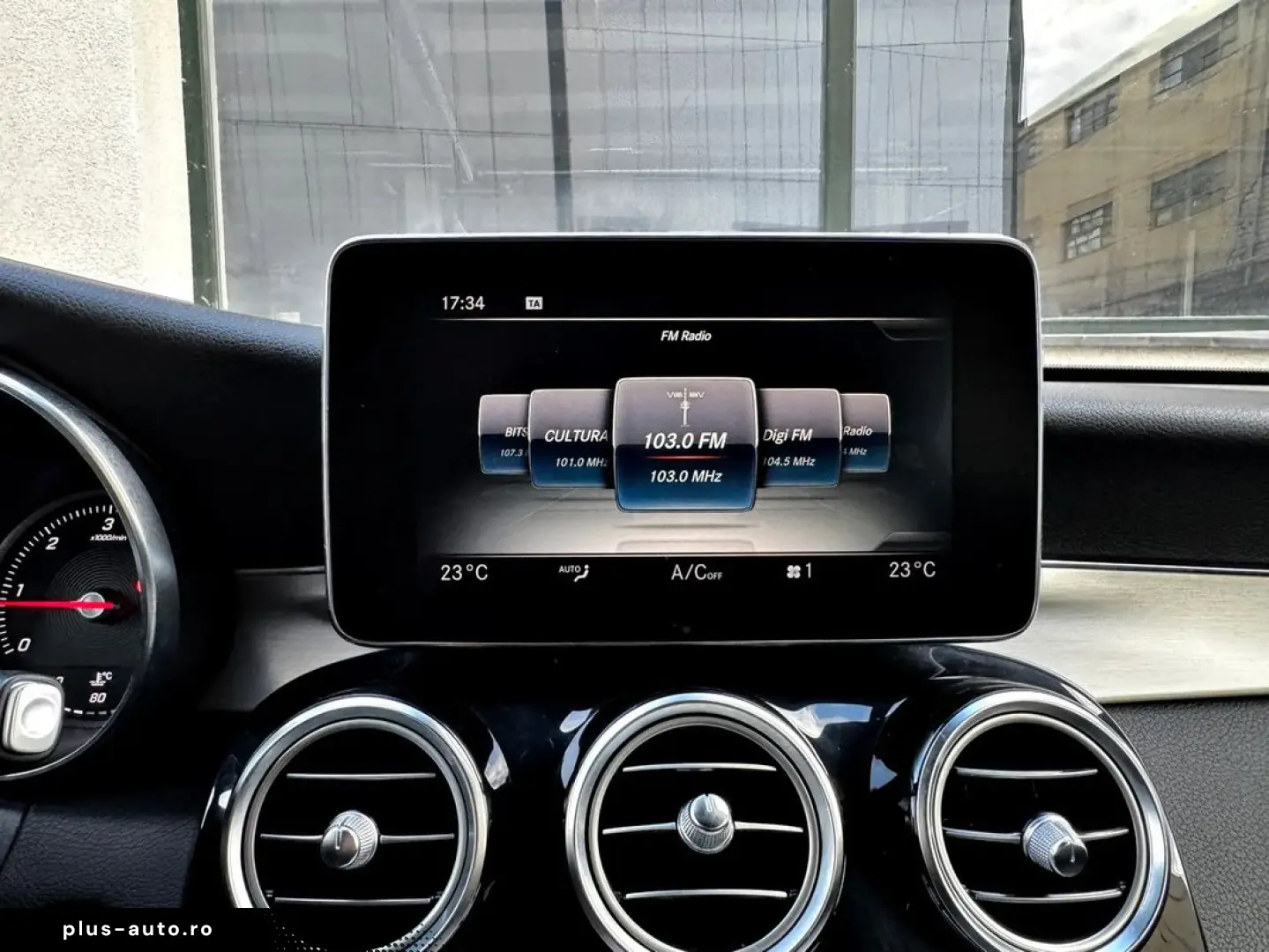 MERCEDES-BENZ GLC 2016 — imagine 31