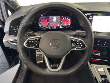 Volkswagen Golf GTD 2.0 DSG  NAVI BLACKSTYLE PANO