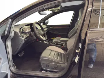 Volkswagen Golf GTD 2.0 DSG  NAVI BLACKSTYLE PANO