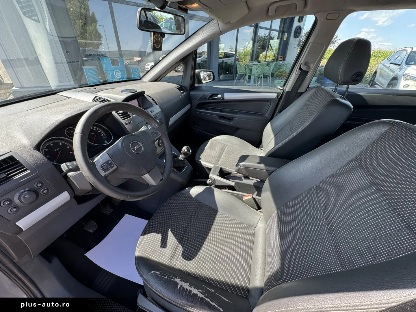 OPEL ZAFIRA    1.9 CDTI    7 LOCURI    AER CONDITIONAT