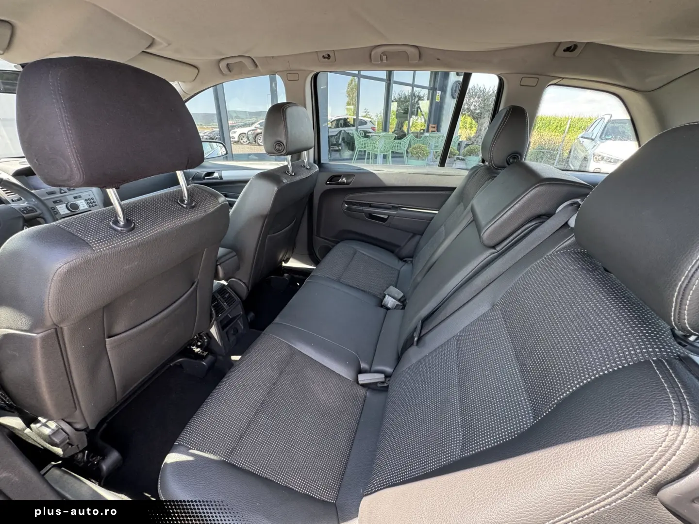 OPEL ZAFIRA    1.9 CDTI    7 LOCURI    AER CONDITIONAT