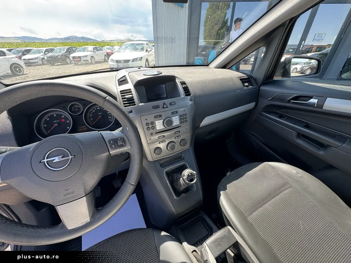 OPEL ZAFIRA    1.9 CDTI    7 LOCURI    AER CONDITIONAT