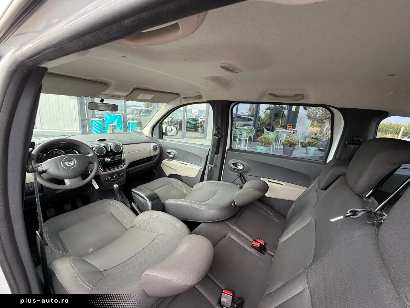 DACIA LODGY    1.2 TCe    7 LOCURI    AER CONDITIONAT
