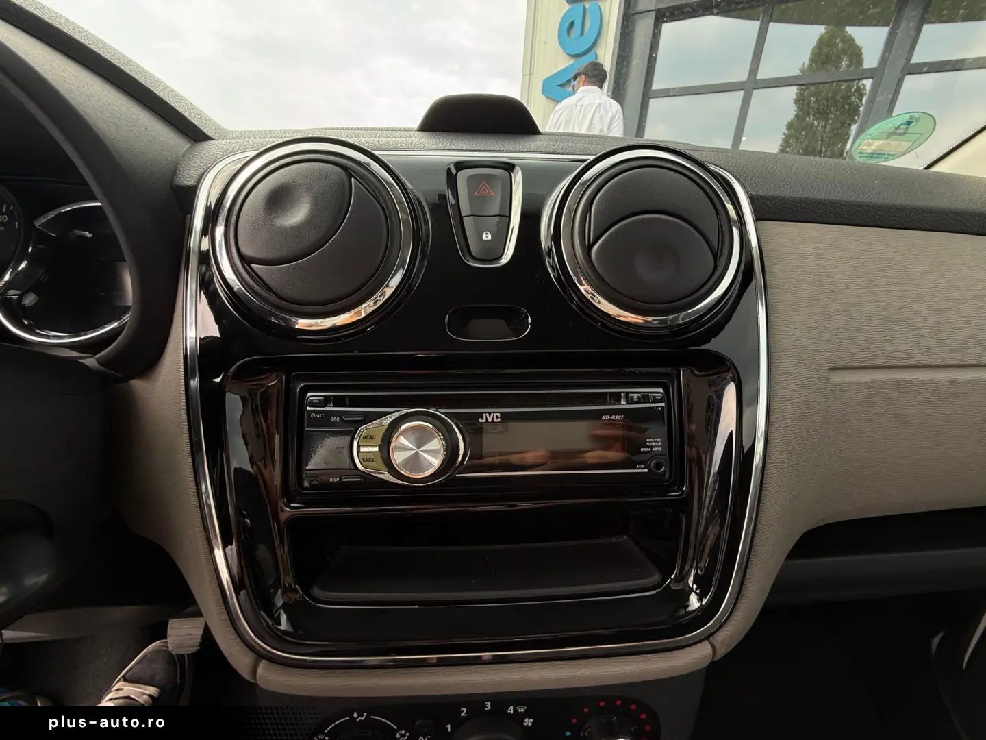DACIA LODGY    1.2 TCe    7 LOCURI    AER CONDITIONAT