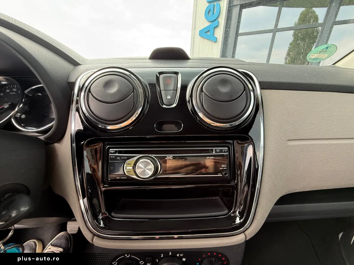 DACIA LODGY    1.2 TCe    7 LOCURI    AER CONDITIONAT