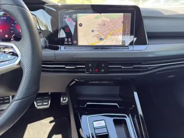 Volkswagen Golf GTI DSG NAVI IQ.LIGHT KAM DCC HUD