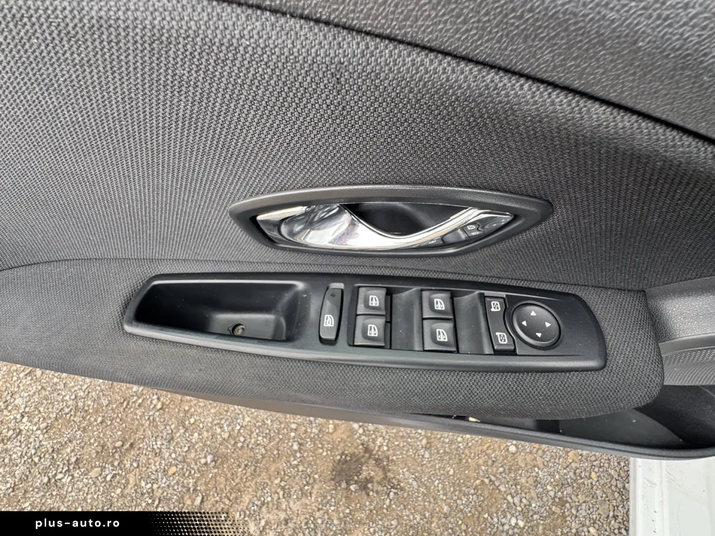 RENAUT MEGANE    1.5 dCi    AER CONDITIONAT