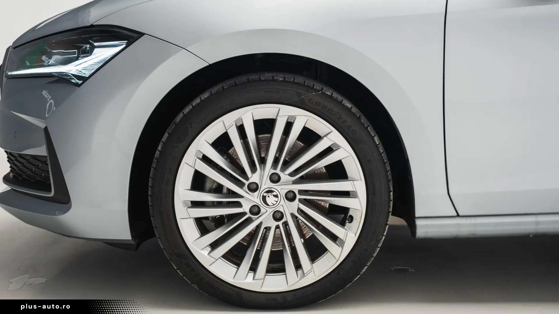 SKODA SUPERB Laurin & Klement  MY2025  194 CP  A T  4x4