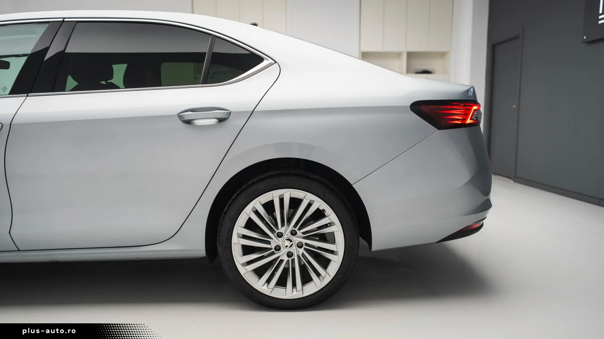 SKODA SUPERB Laurin & Klement  MY2025  194 CP  A T  4x4