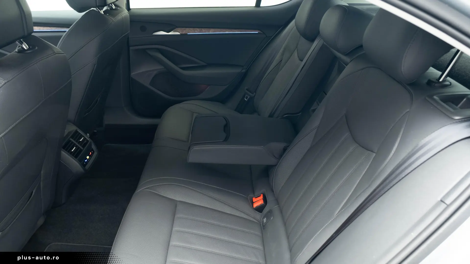 SKODA SUPERB Laurin & Klement  MY2025  194 CP  A T  4x4