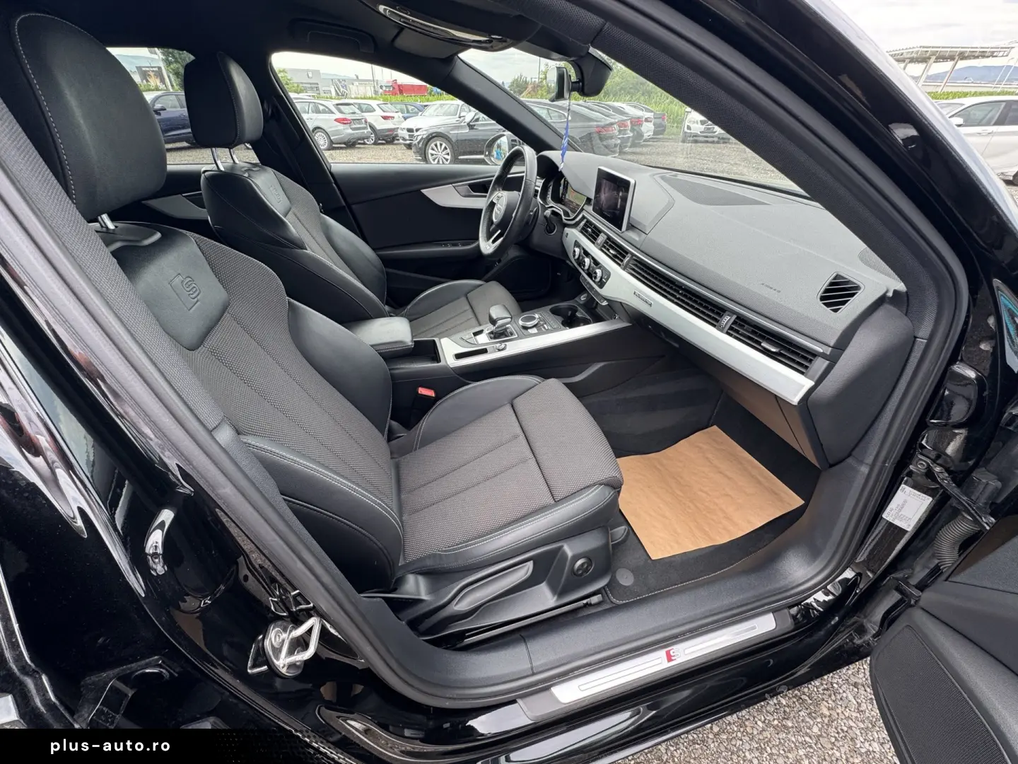 AUDI A4    2.0 TDI    QUATTRO    DIGITAL COCKPIT