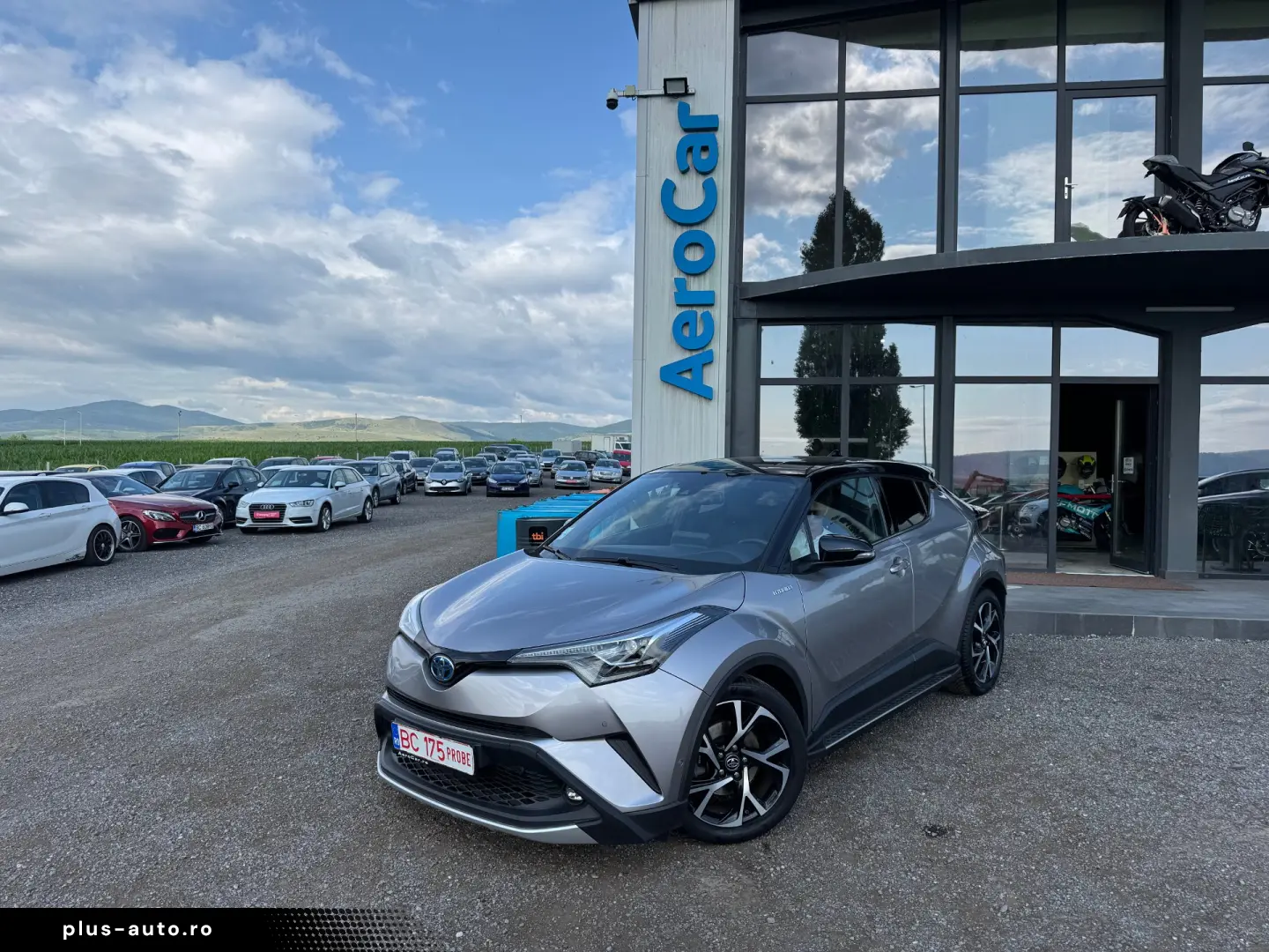 TOYOTA CHR    1.8 HYBRID    LED    JBL