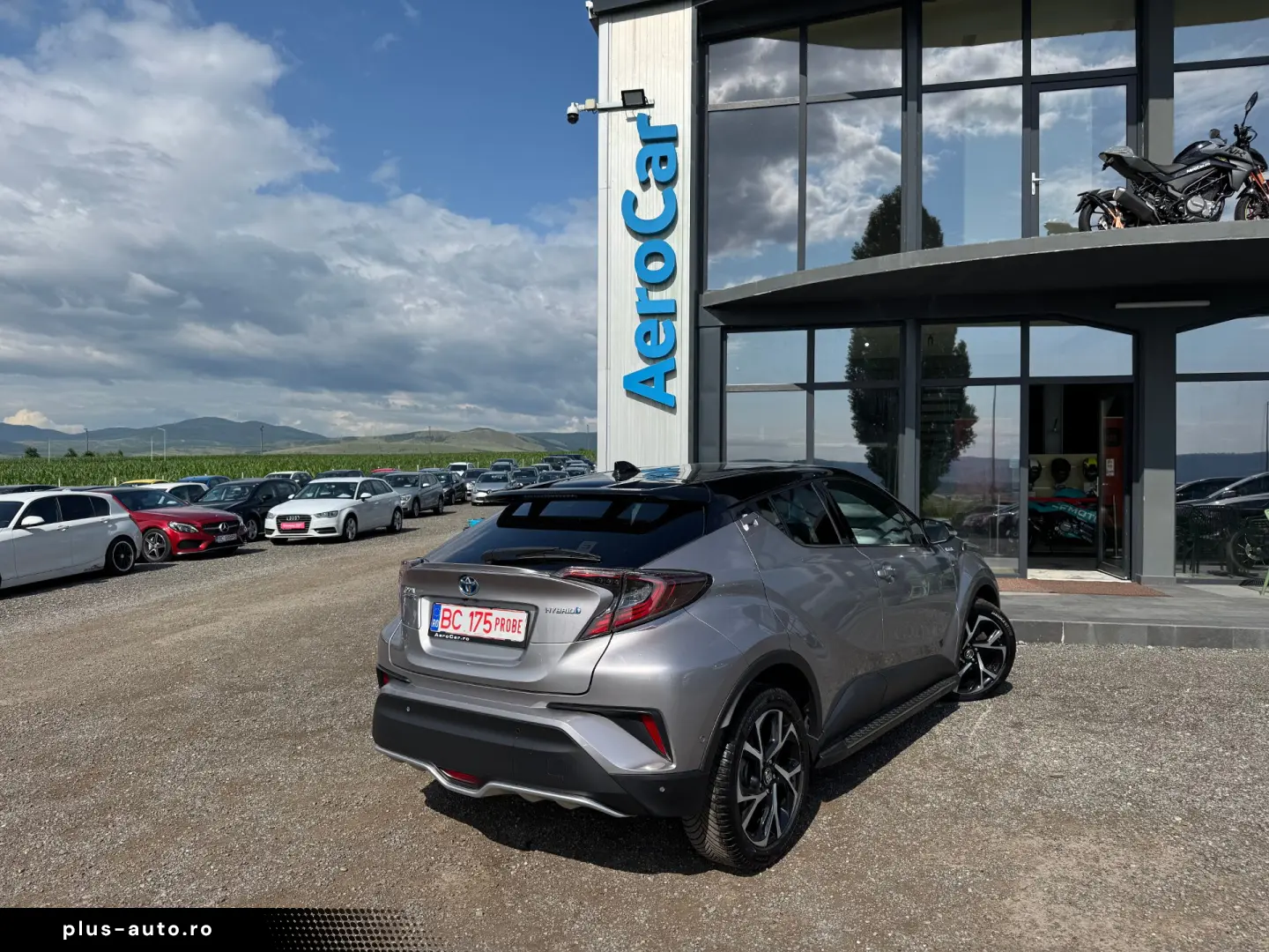 TOYOTA CHR    1.8 HYBRID    LED    JBL