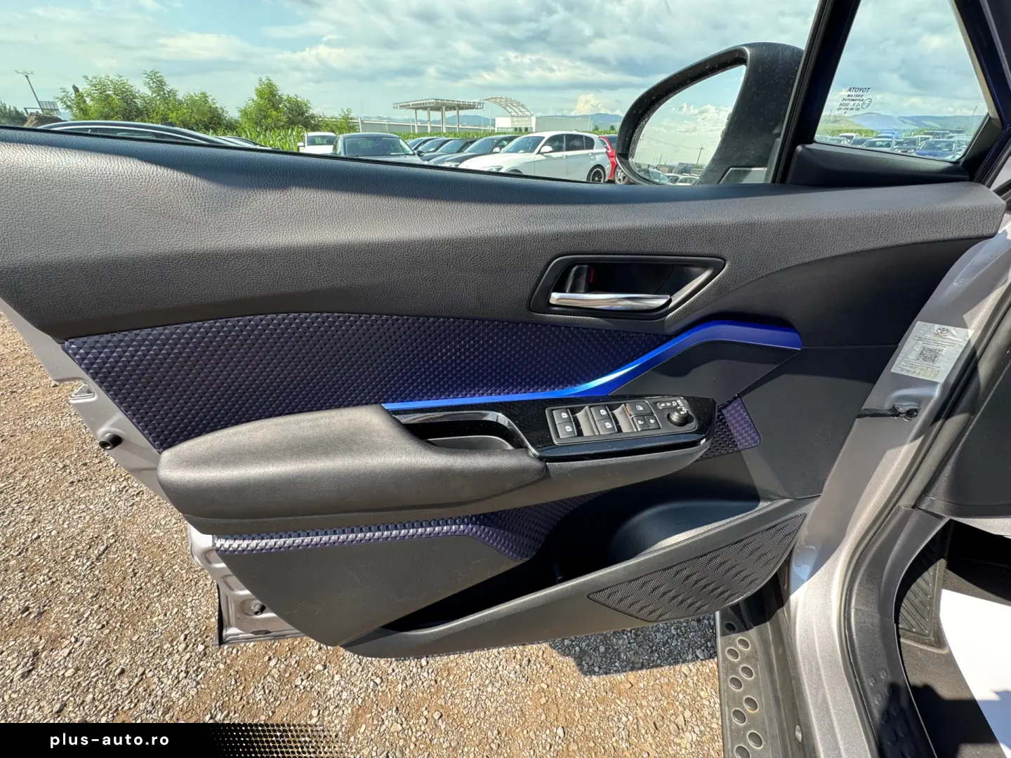 TOYOTA CHR    1.8 HYBRID    LED    JBL