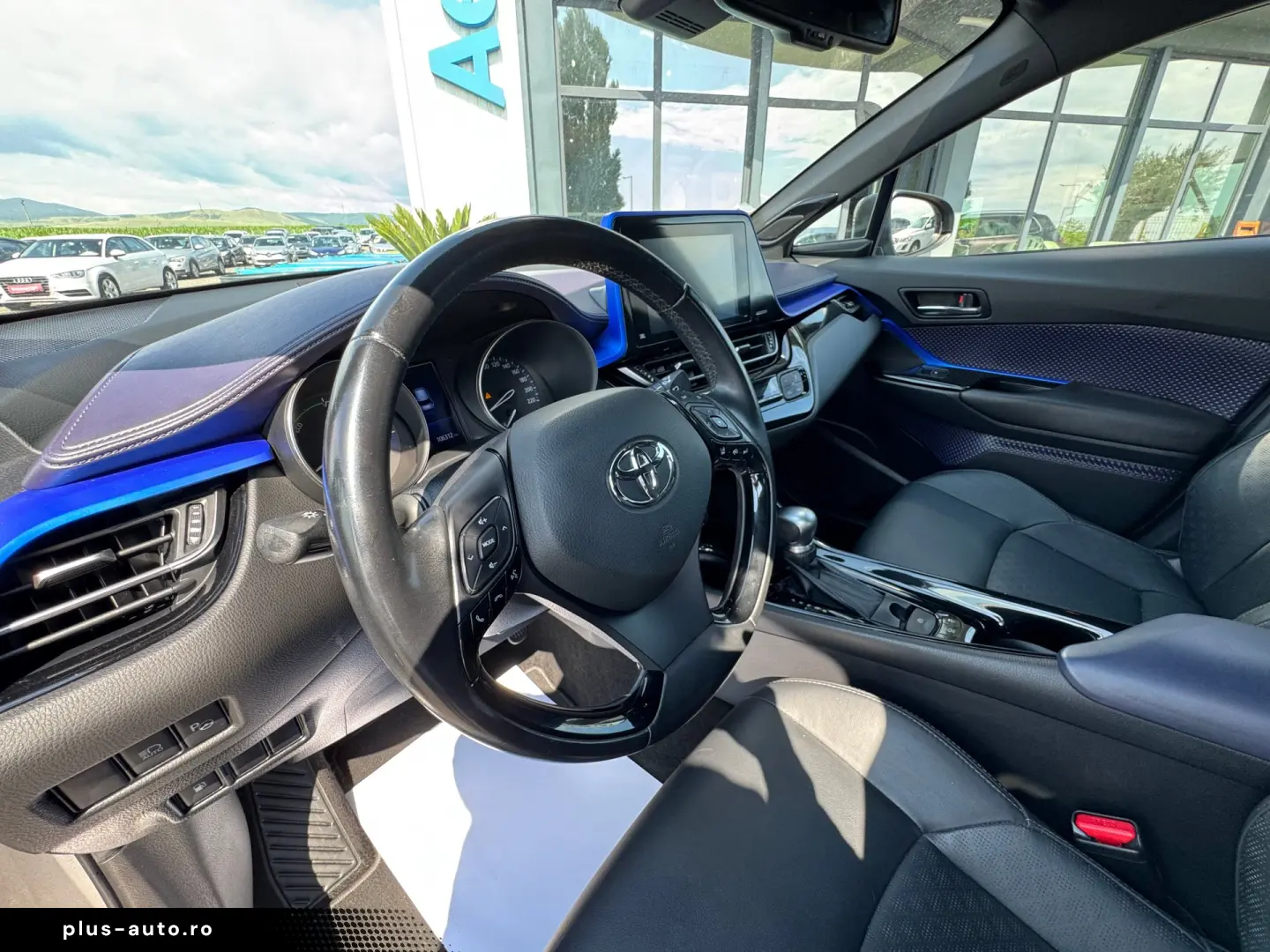TOYOTA CHR    1.8 HYBRID    LED    JBL