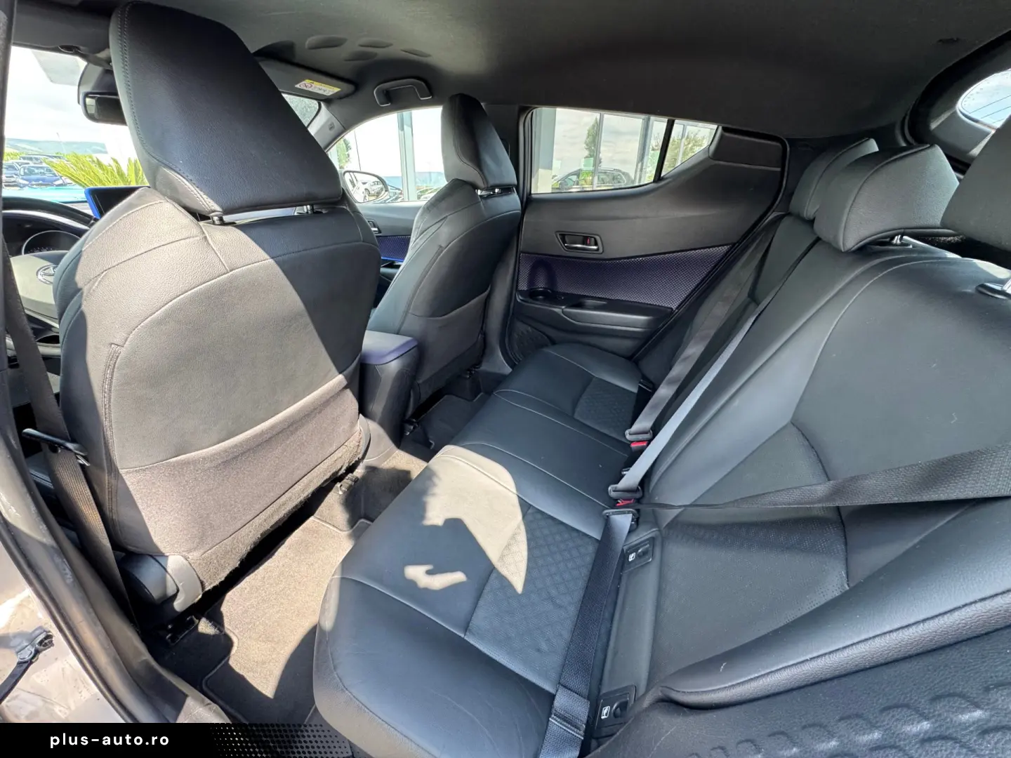TOYOTA CHR    1.8 HYBRID    LED    JBL