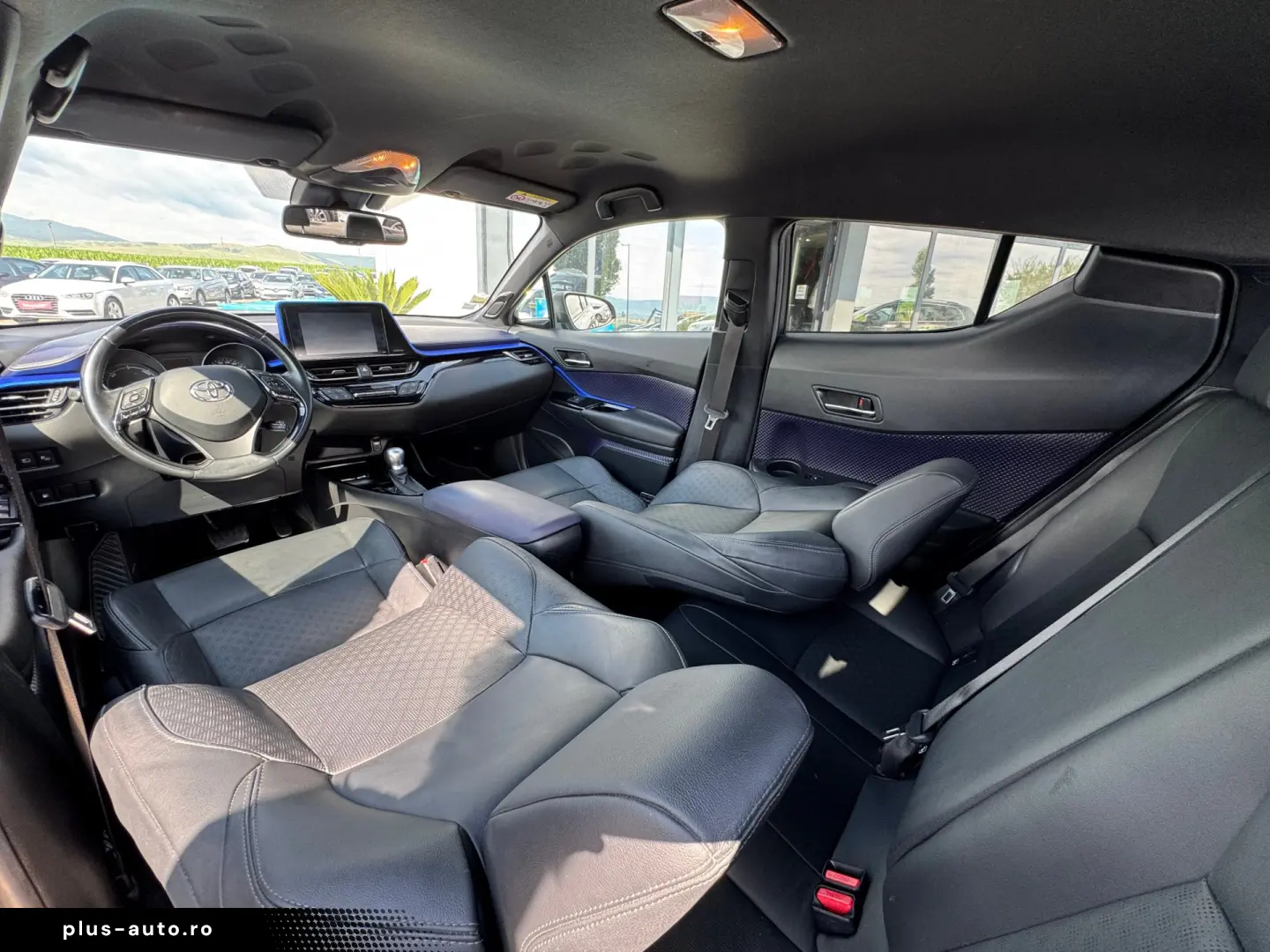 TOYOTA CHR    1.8 HYBRID    LED    JBL